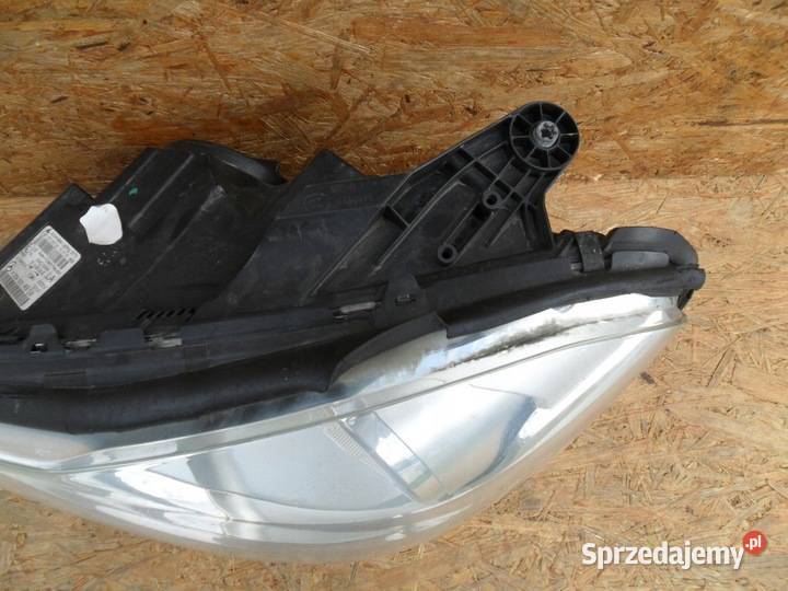 Lampa Przednia Mercedes C Klasa W204 A2048204959 lewe Lampy tylne Nowy Tomyśl sprzedam