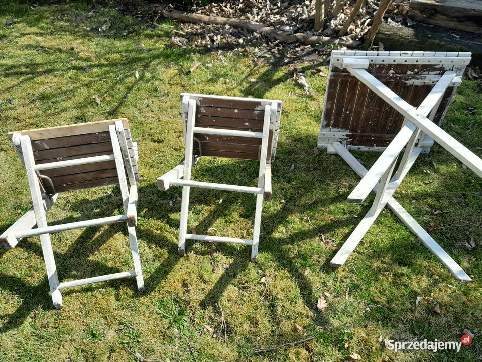 Stary zestaw ogrodowy uzywany stolik i dwa