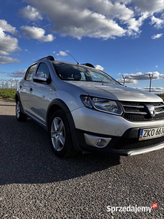 Samochód Dacia sandero stepway navi grzane Rok produkcji 2015 Banino sprzedam