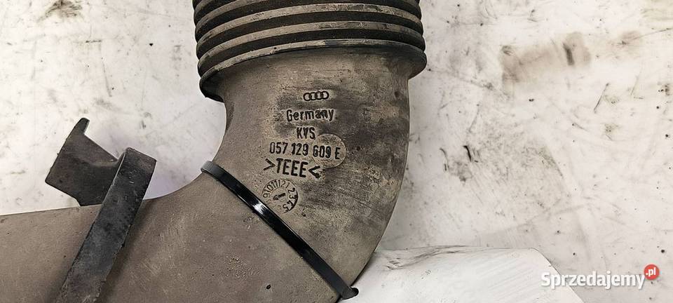 PRZEWÓD RURA DOLOT AUDI A8 D3 057129609E Lipno