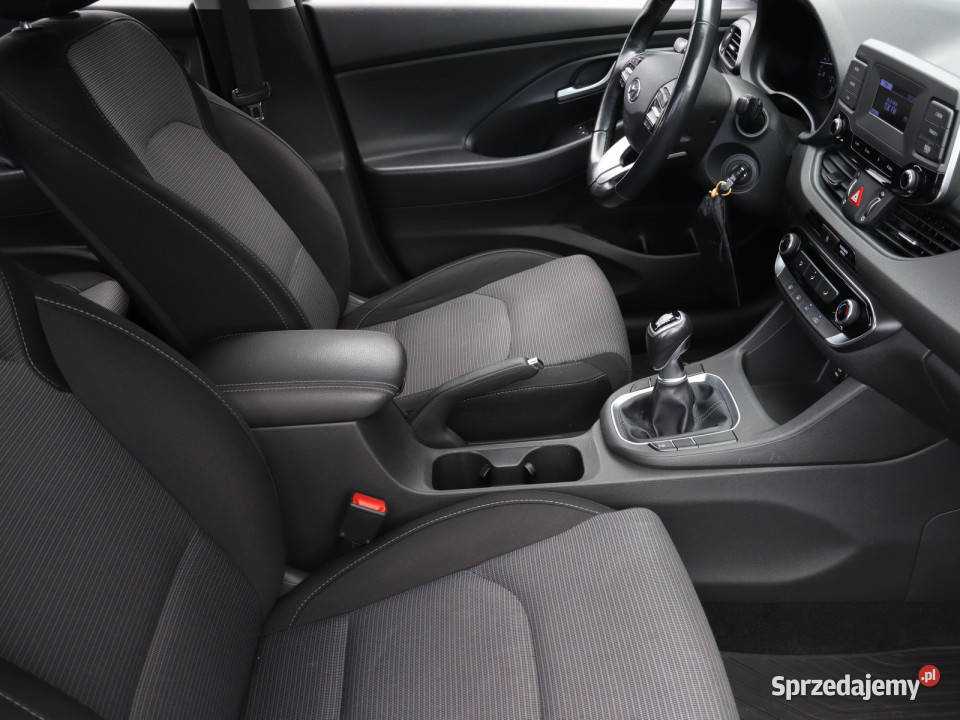 Hyundai i30 14 CVVT Hatchback Bielany Wrocławskie