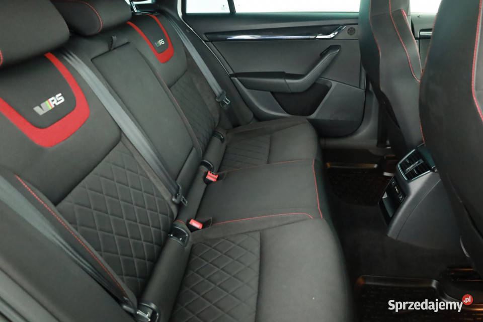Skoda Octavia RS 20 TSI relingi dachowe Octavia