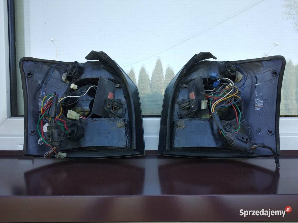 Audi A4 B6 kombi Avant lampy tył tylne komplet Sieradz