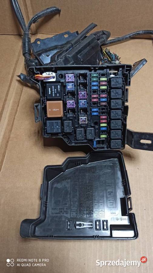 Mazda 2 skrzynka bezpiecznikow Namysłów