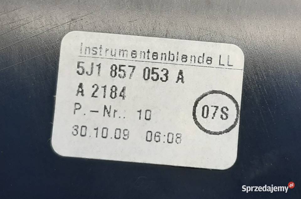OBUDOWA RAMKA LICZNIKA SKODA ROOMSTER 0610 osobowe Mielęcin