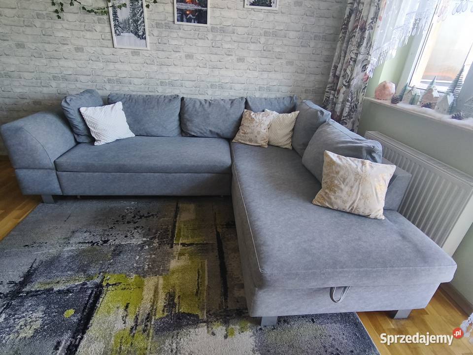 Narożnik z funkcją spania pufy