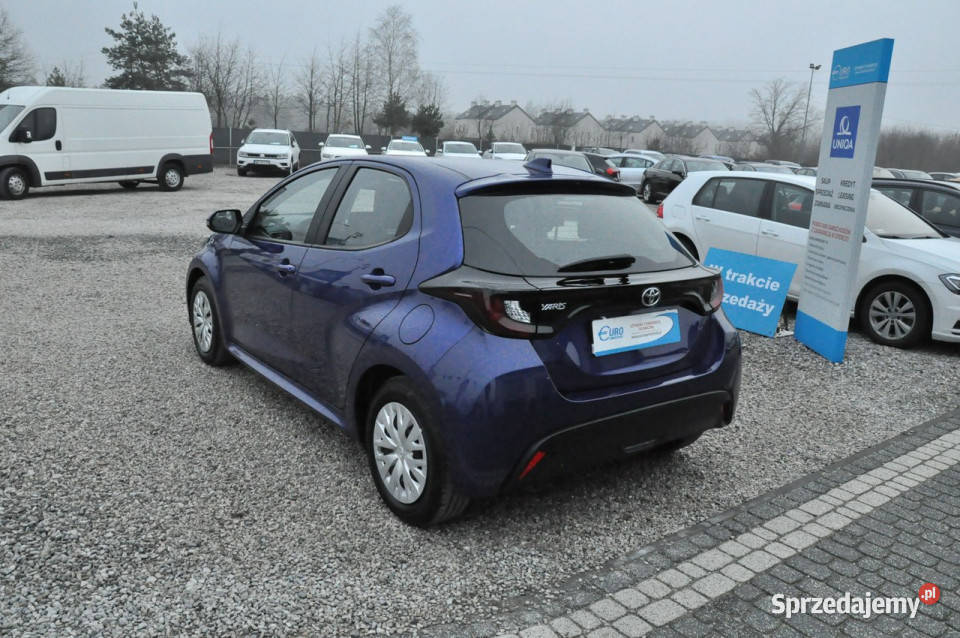 Toyota Yaris 15 Dynamic Force 125 netto 45447PLN komputer pokładowy Warszawa