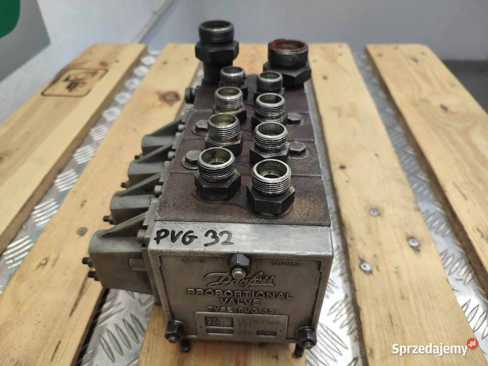 Rozdzielacz hydrauliczny PVG 32 Danfoss 157N7966