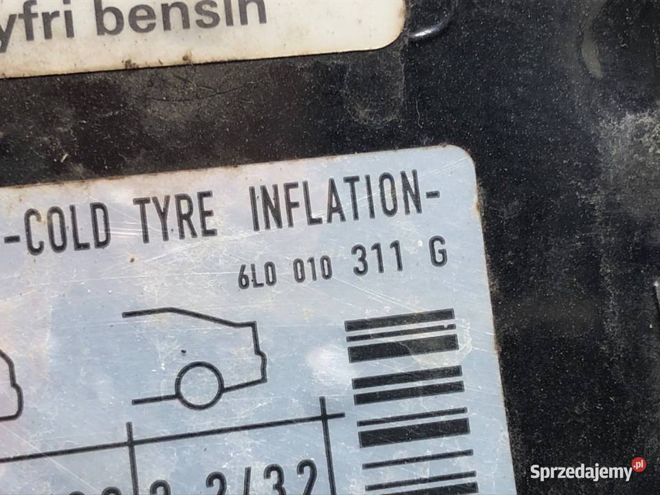 KLAPKA WLEWU PALIWA SEAT IBIZA IV Hatchback 0817 Klapki wlewu paliwa