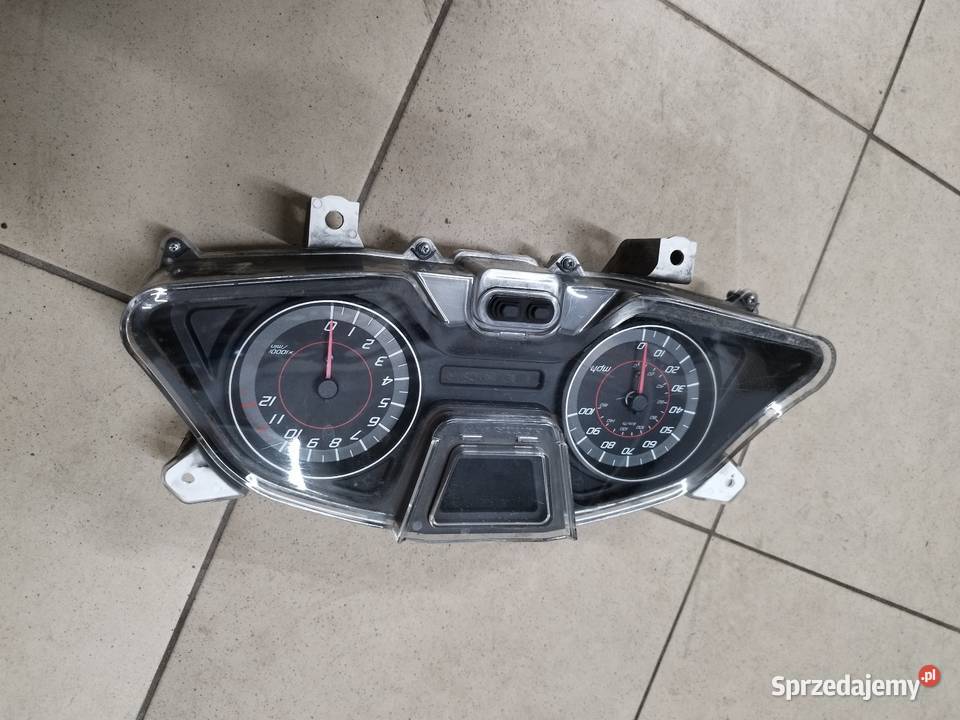 Licznik zegar honda Forza 125 Słodków-Kolonia