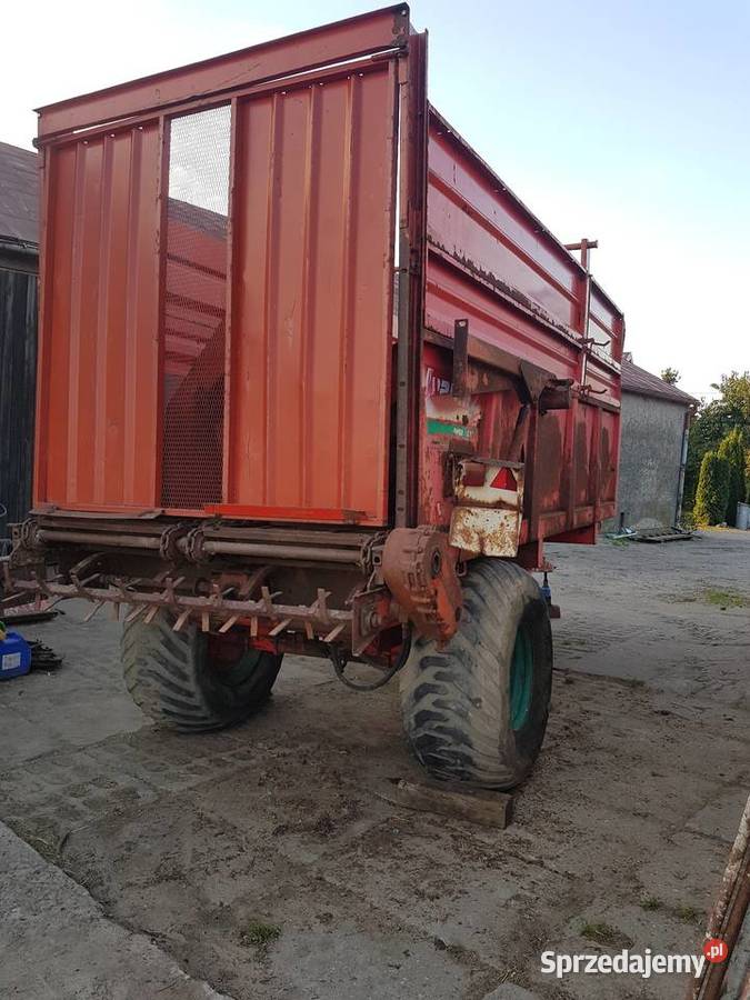 Przyczepa objętościowa rozrzutnik obornika Grodzeń