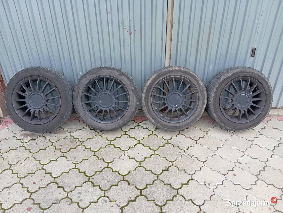 Felgi z oponami zimowymi 16 do Volvo s80 Świlcza sprzedam