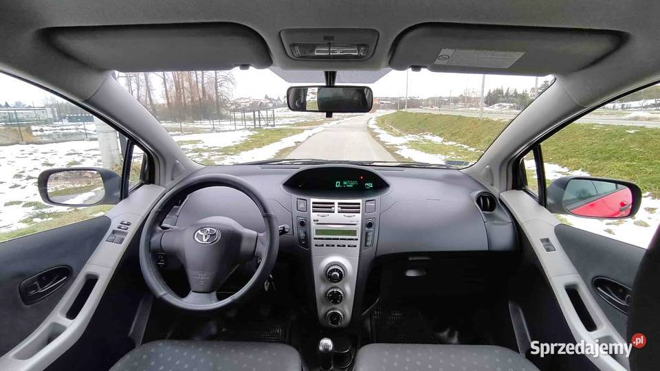 Toyota Yaris 10 Benzyna Klimatyzacja Mały Jasło
