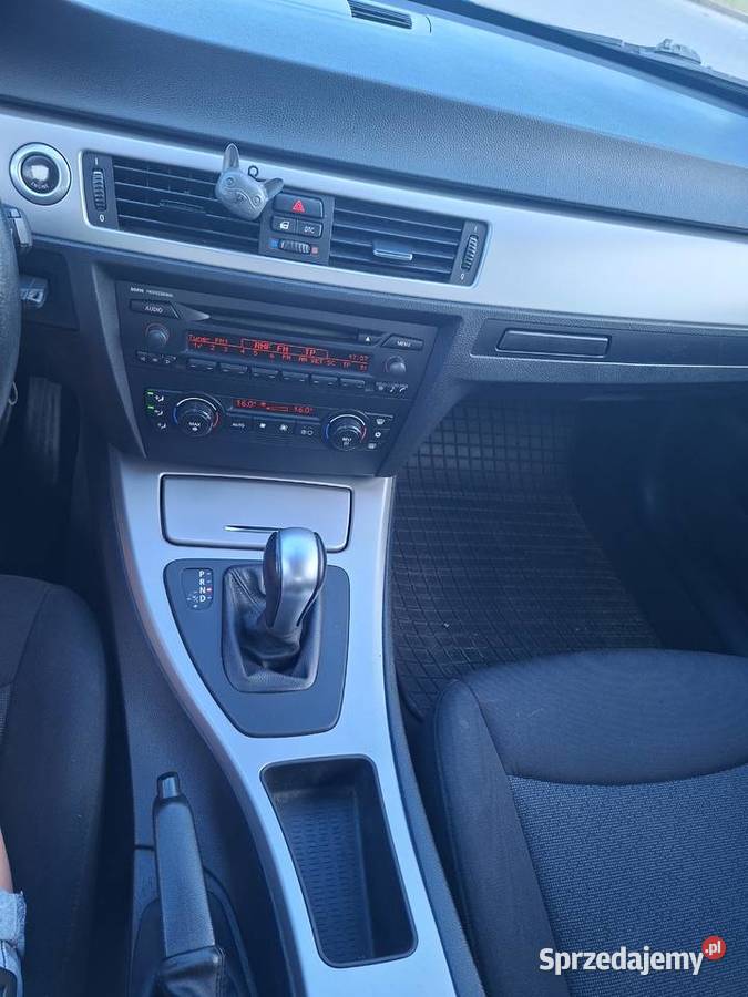 BMW e90 320i 251000km