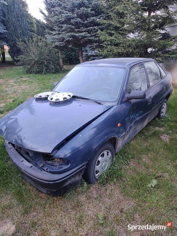 Opel astra na złom 4/5 Dęblin sprzedam