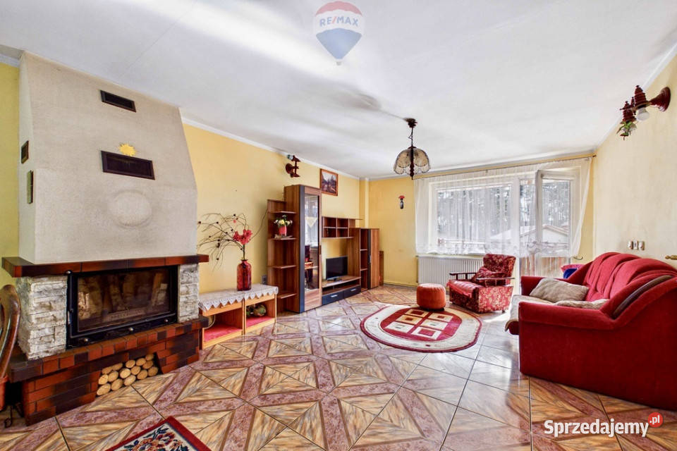 Dom jeziorem w mieszkania Lubiatów