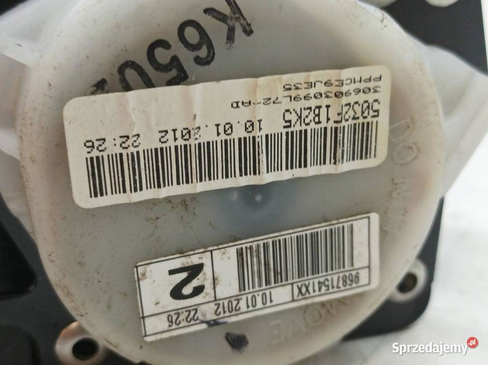 PAS BEZPIECZEŃSTWA PRAWY LEWY TYŁ KANAPY B7 KPL Rok produkcji 2012