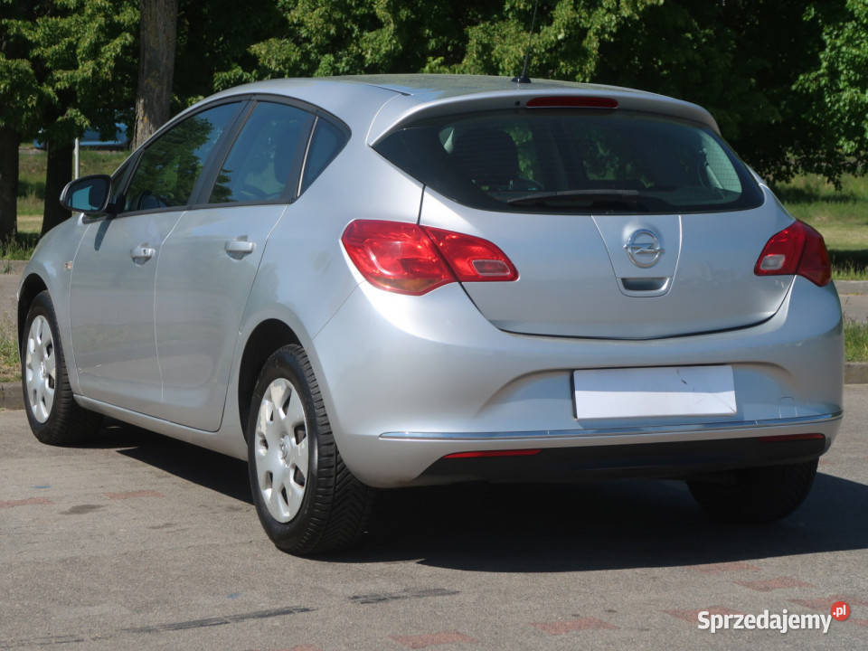 Opel Astra 14 T tempomat Bielany Wrocławskie