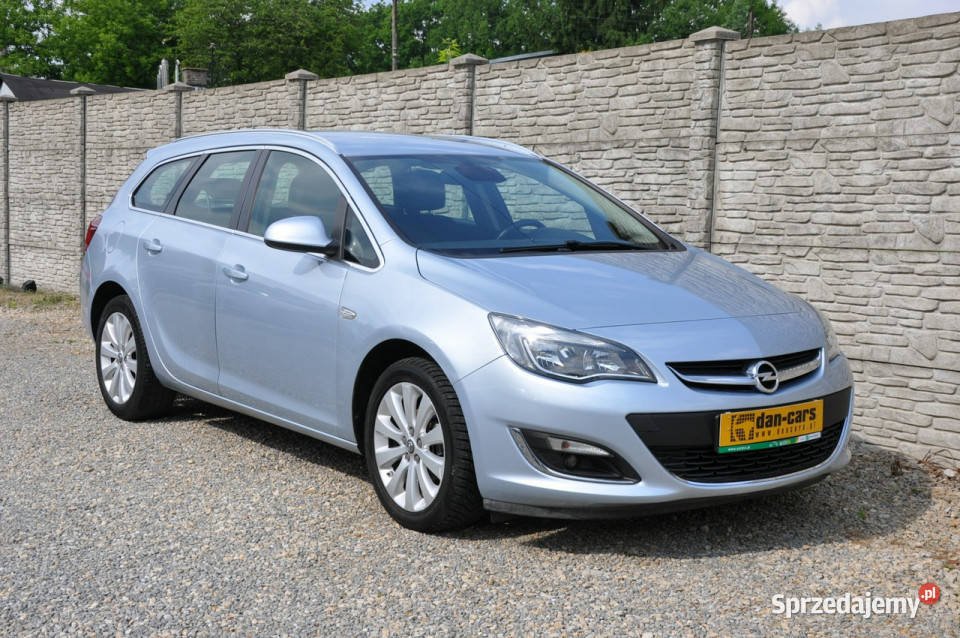 Opel Astra 14 Turbo 140 Cosmo Navi Kamera 1364cm3 Dąbrowa Górnicza sprzedam