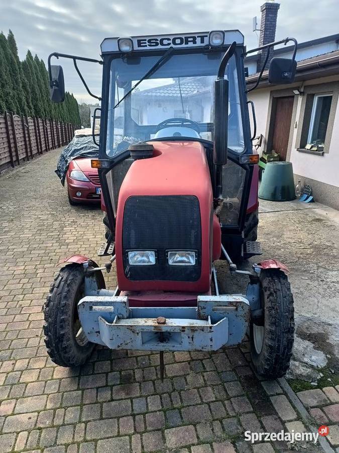 Ciągnik rolniczy Escort 335 2005 r Kabina Tomaszów Mazowiecki