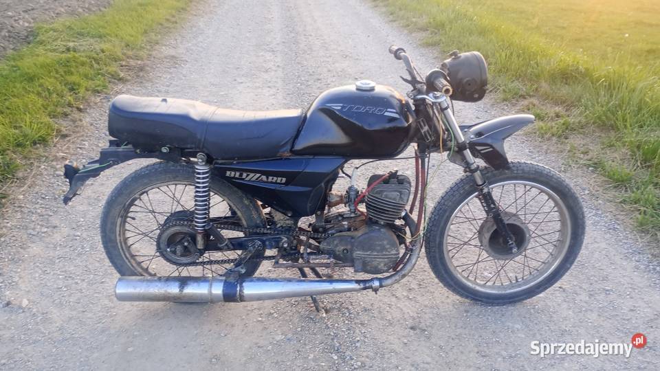 Motocykl z silnikiem Wsk 125 benzyna Brodnica sprzedam