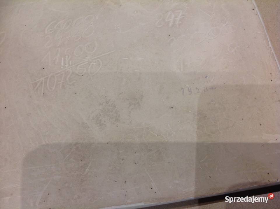 Stare Obrazki w Gipsowej Białej Ramce 2 lata