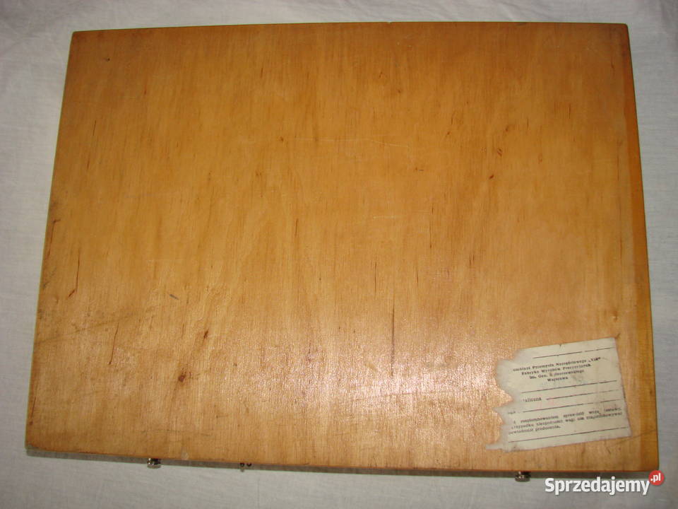 skrzynka na gwintowniki narzynki itp PRL pomorskie Pruszcz Gdański