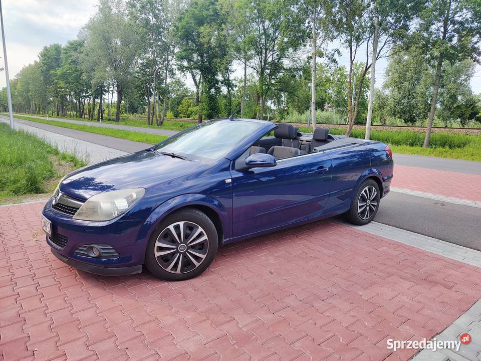 Astra Cabrio Twintop Halinów