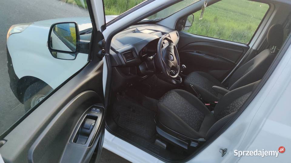 Opel Combo 16 TDCI 105 211000 Salon Polska furgon dolnośląskie Środa Śląska sprzedam