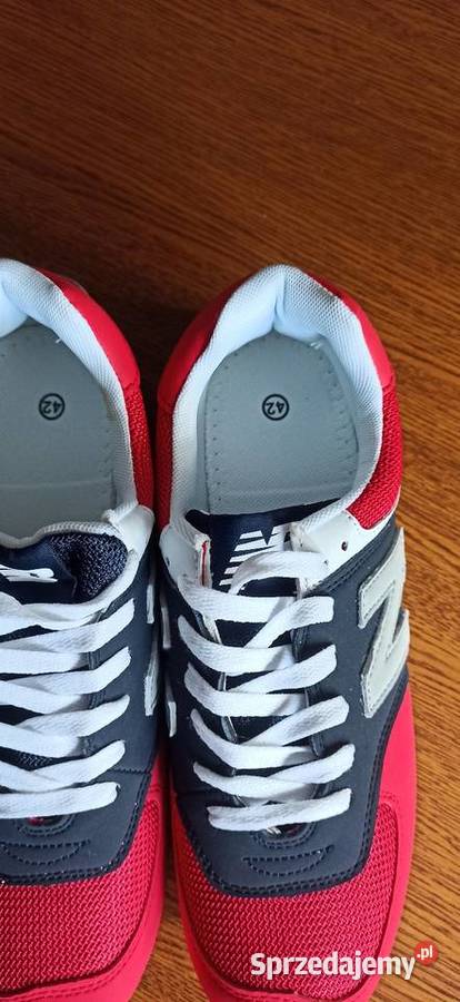 Buty rozmiar 42 nowe Wieliczka