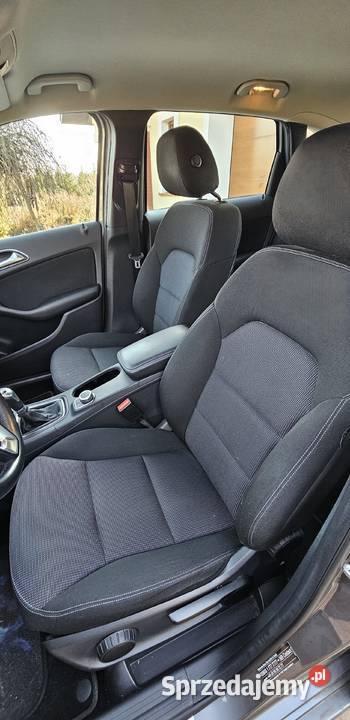 MercedesBenz Klasa B 180 benzyna Samochody osobowe Kielce