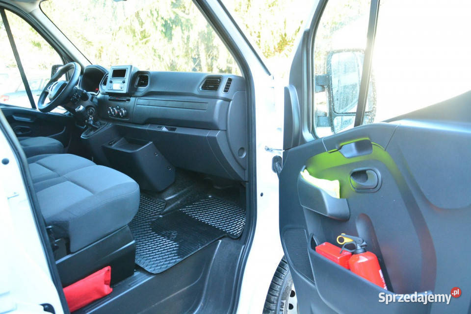 Renault Master sredniak L2H2 3 osobowy lift nieuszkodzony Warszawa