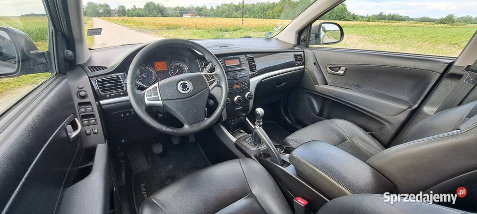 SSANGYONG KORANDO 20 BENZYNA 2013r SAPHIRE 135
