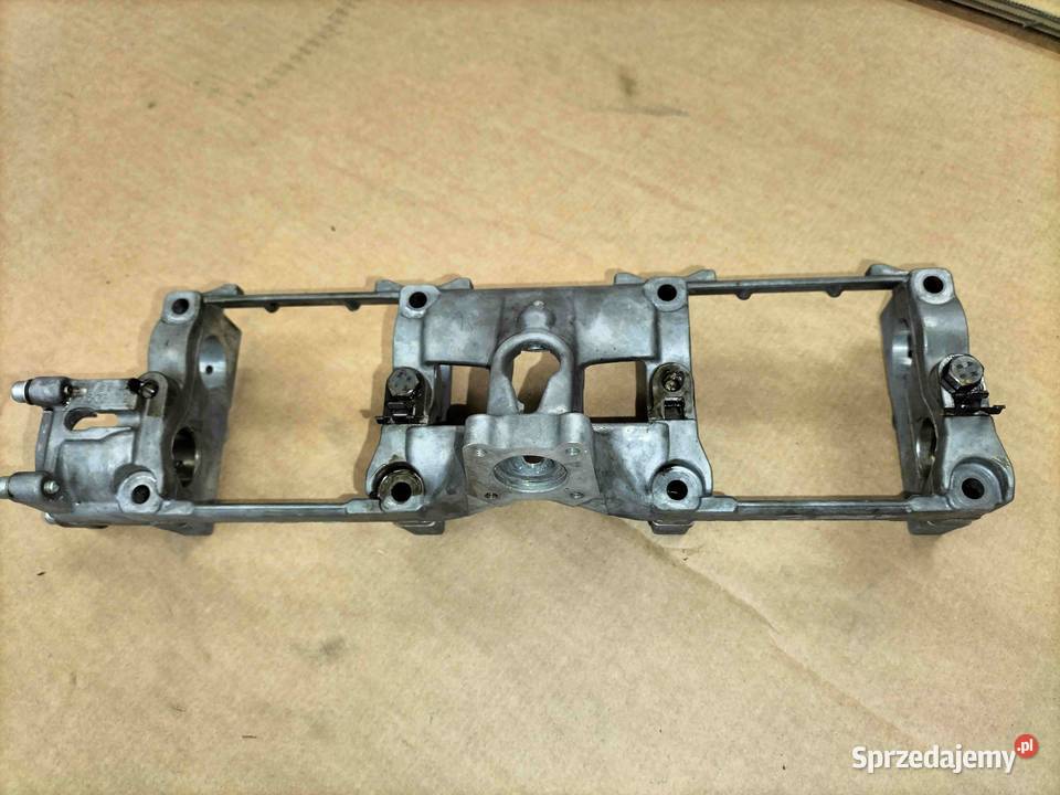 Kaseta wałka ssącego i VVT BMW E60 E61 E64 E64 Głowice cylindrów Poręba