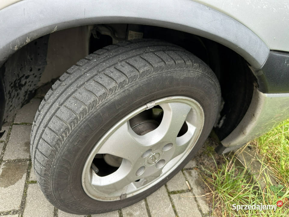 Opel Corsa 100 lecie Opla symboliczny przebieg2 lakier metallic Wejherowo