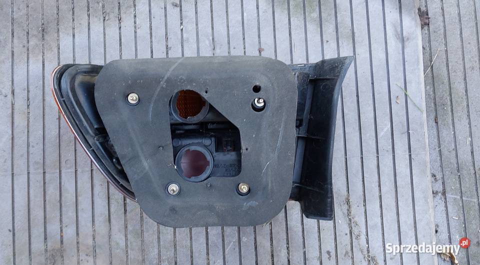 Honda Civic coupe VI 1998 lampa tył lewa tylna