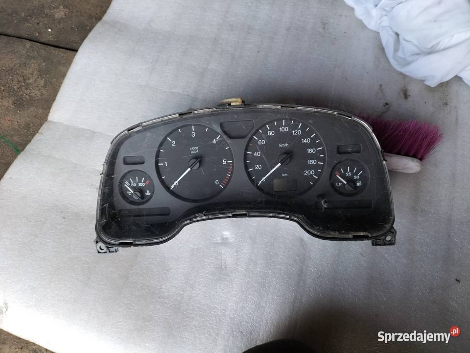 LICZNIK ZEGARY OPEL ASTRA II 90561451QK osobowe Kamień-Kolonia