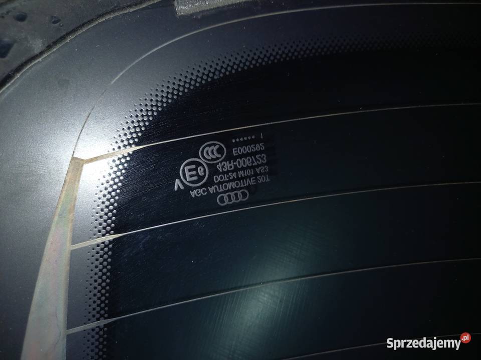 Szyba tylnia przyciemniana audi q5 2011r Rączna