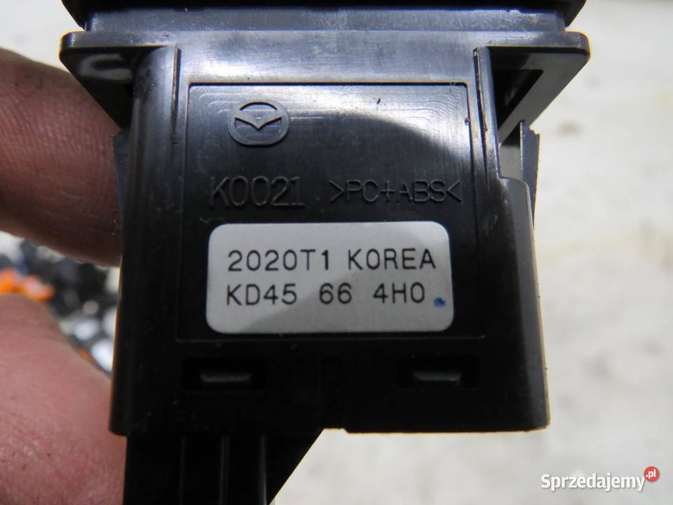 PRZYCISK AWARYJNYCH MAZDA CX5 KD4566AH0 lubelskie