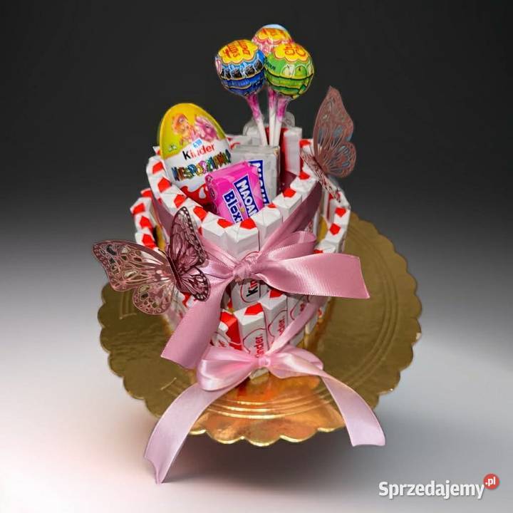 Tort piętrowy Kinder serca Warszawa