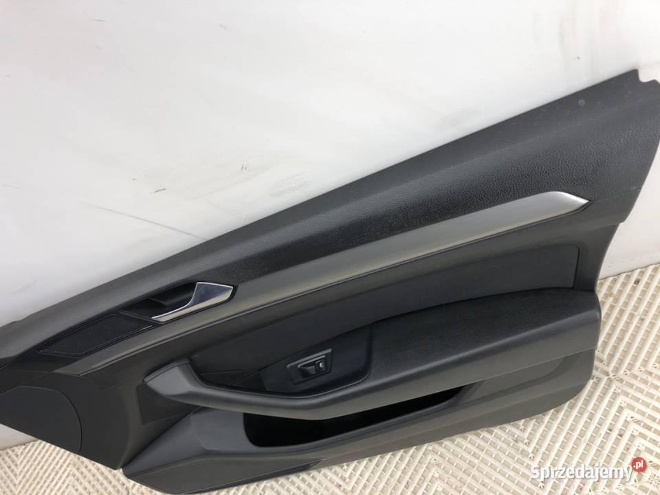 BOCZEK DRZWI PRAWY PRZÓD VW PASSAT B8 Kombi