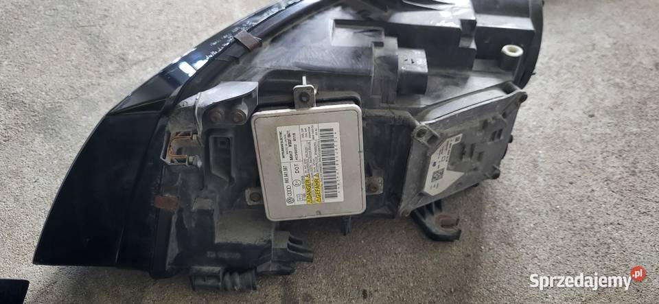 Sprzedam lampy audi a4b8 Lampy przednie