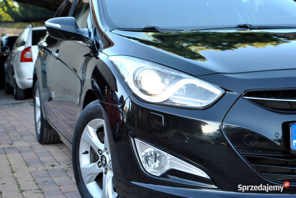 Hyundai i40 kombi 17 crdi Xenon Alu 178800km