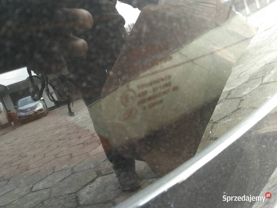Nissan Juke tylna klapa szyba blenda listwa stop części blacharskie Mielec sprzedam