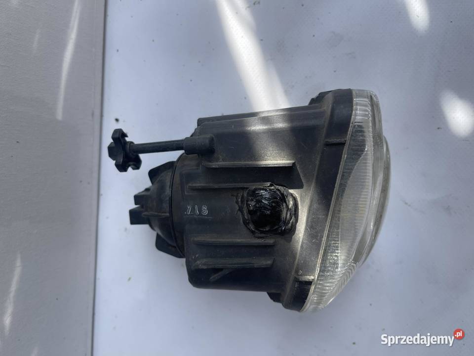 SUBARU LEGACY PRAWY HALOGEN osobowe wielkopolskie Ostroróg