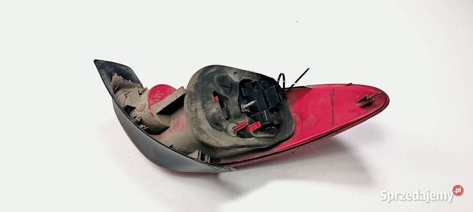 LAMPA PRAWA TYŁ PEUGEOT 206 Motoryzacja Lipno sprzedam