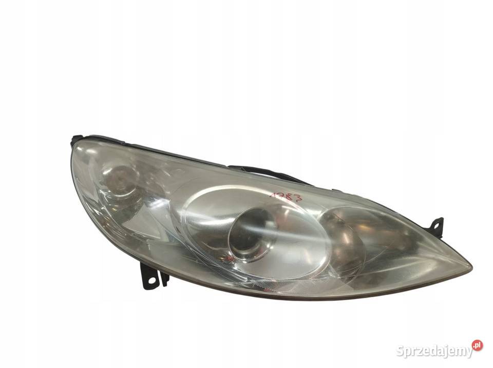 LAMPA PRZÓD PRAWA 9660235980 0301213202 Peugeot Rok produkcji 2006