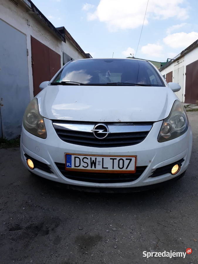 Opel Corsa 2009 r 14 16v 100 Opel Strzegom