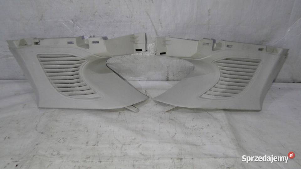 FOCUS MK3 KOMBI OSŁONA PLASTIK SŁUPKA PRAWY