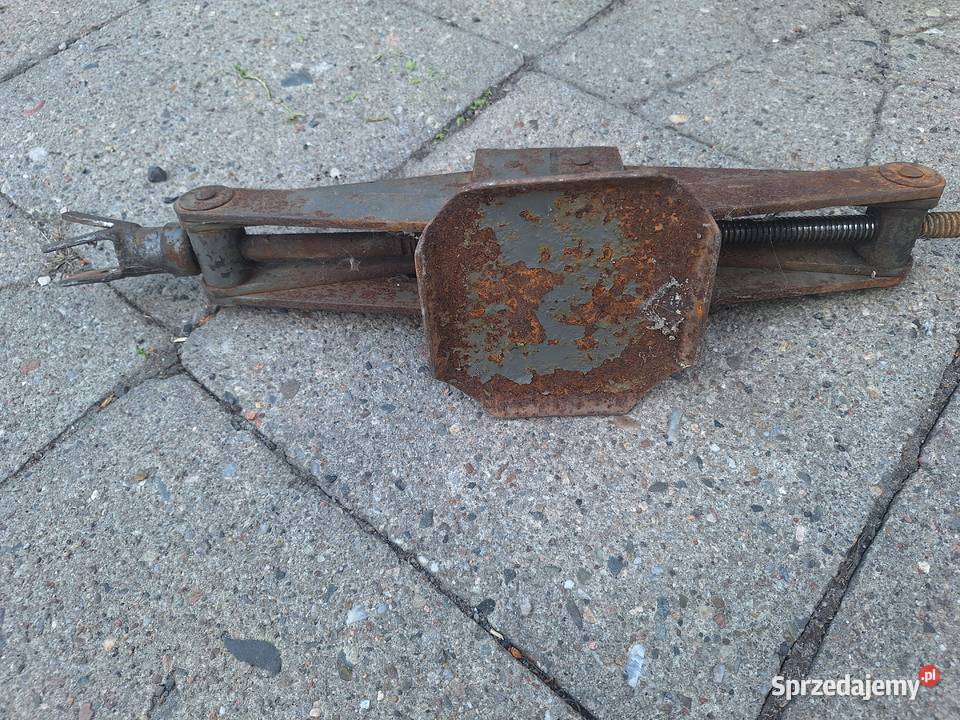 Lewarek samochodowy